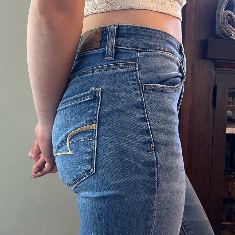 American Eagle Light Wash Jeans size 6R